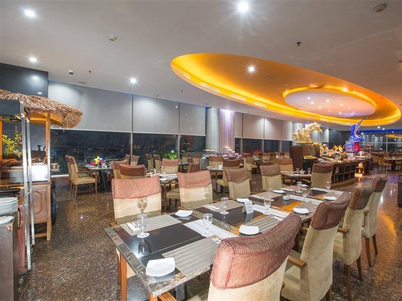 Manhattan Hotel Jakarta Jacarta Exterior foto