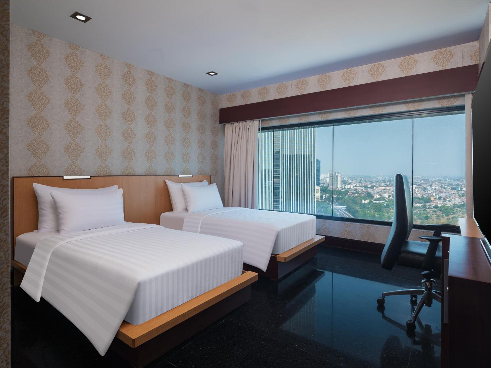 Manhattan Hotel Jakarta Jacarta Exterior foto