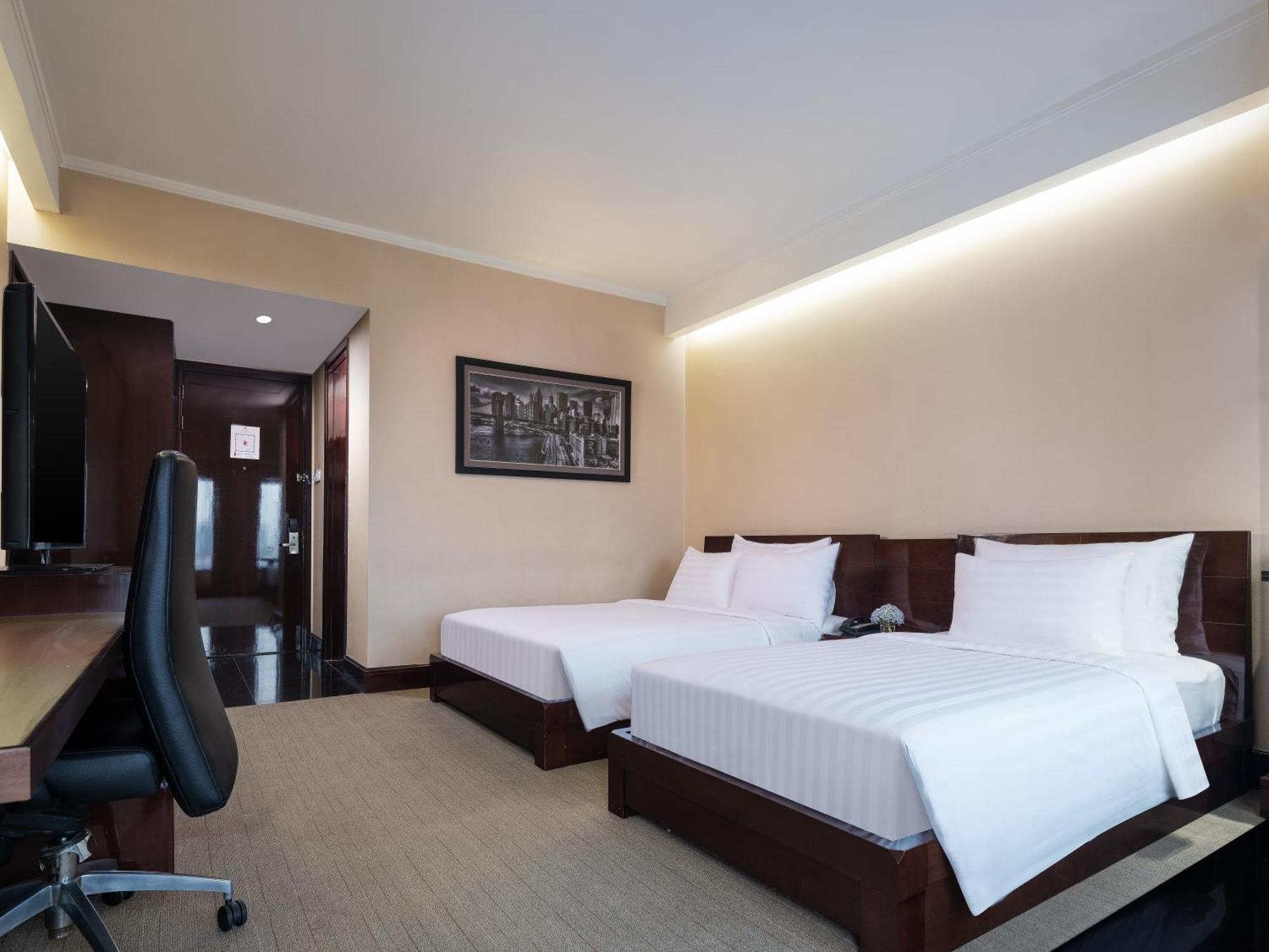Manhattan Hotel Jakarta Jacarta Exterior foto